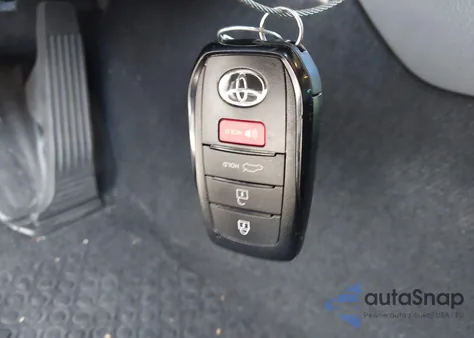 2025 Toyota Camry Le z USA, uszkodzony, nr VIN 4T1DAACK7SU155010